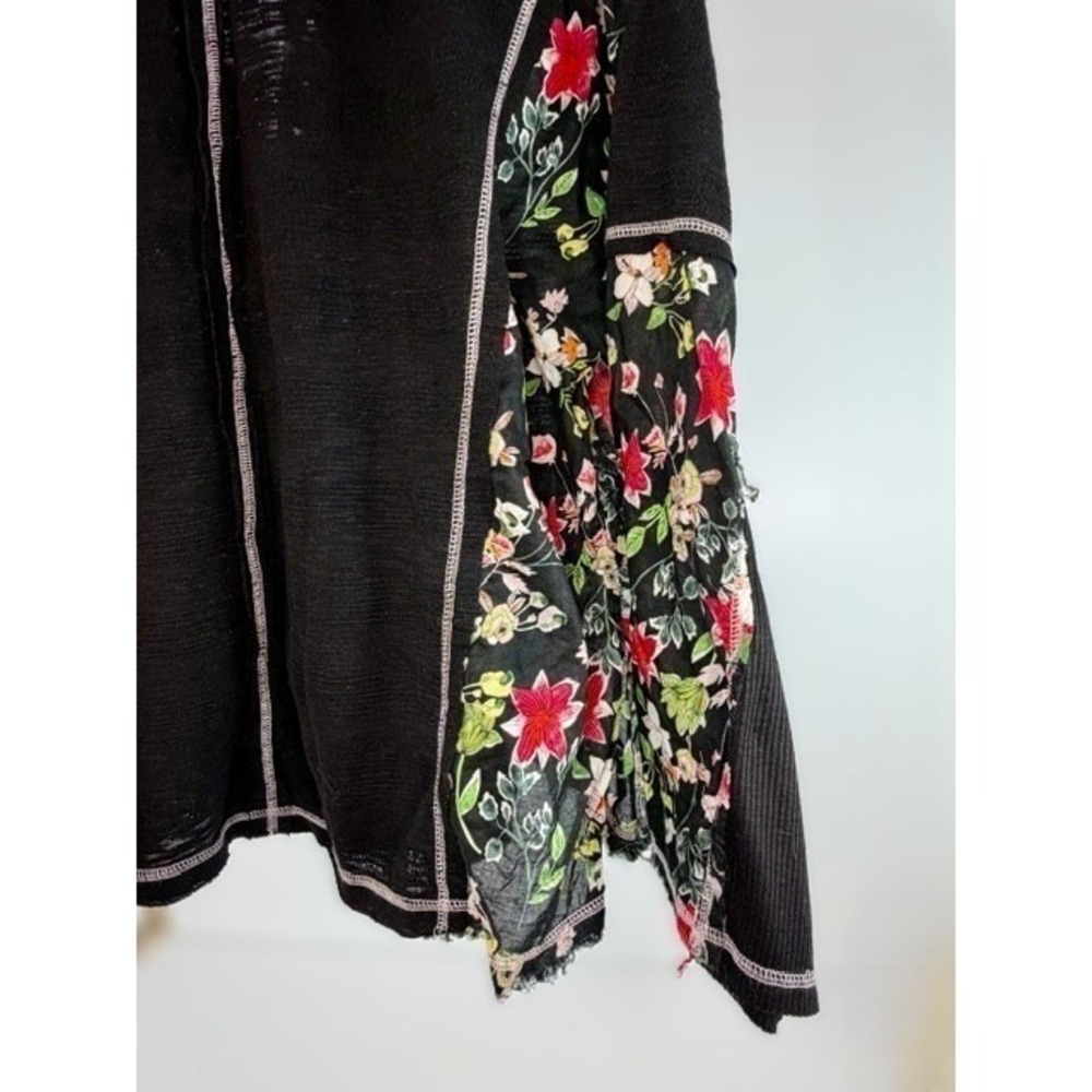 POL Womens Large Black Floral Star Patch Raw Hem Boho‎ Distressed Oversized Top - Picture 14 of 16